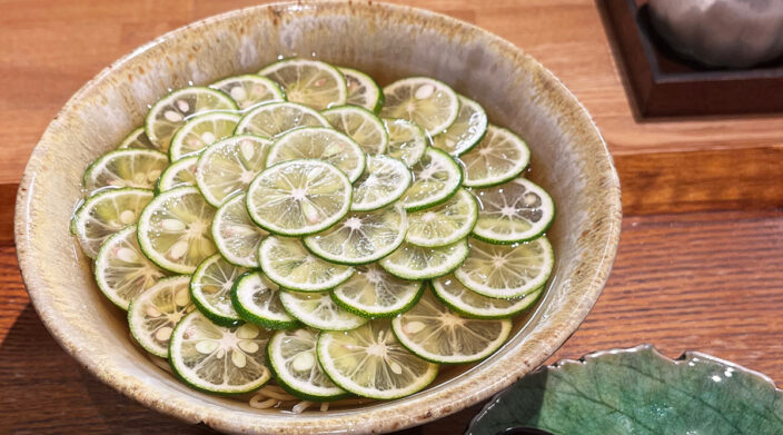 【神戸特集vol.5】元町「堂源」がつなぐ、師匠ゆずりの一杯。一人で打つ蕎麦に込めた覚悟。｜フードスタジアム関西