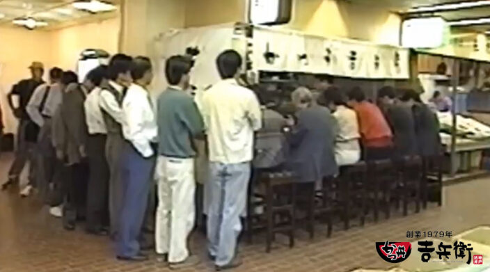 【神戸特集vol.13】三宮「かつ丼 吉兵衛」が届け続ける“活力”。父のレールの横に、自分のレールを引いて。