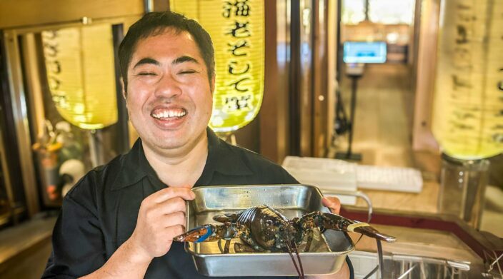 心斎橋、三津寺の隠れ家、『貝と海老そして蟹』オーナーシェフ・中村宏氏が歩んだ独立への道。目の前の一皿に込める「体験」という哲学。