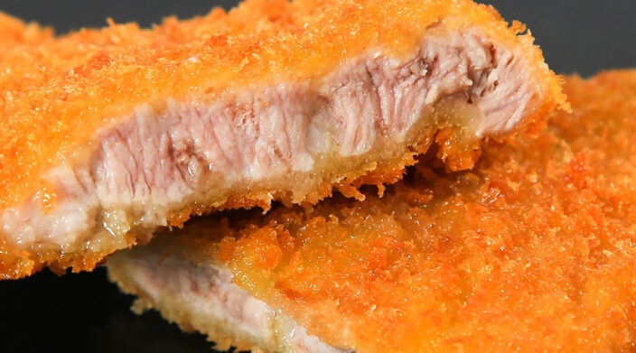 【神戸特集vol.13】三宮「かつ丼 吉兵衛」が届け続ける“活力”。父のレールの横に、自分のレールを引いて。