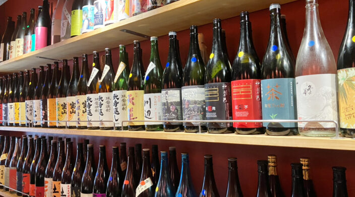 【神戸特集vol.14】元町「小鳥舎はなひげ」「炭 ゔぁる原」「カサ・ペケーニョ」並び3軒で楽しむ神戸の夜。店の色は店長から。